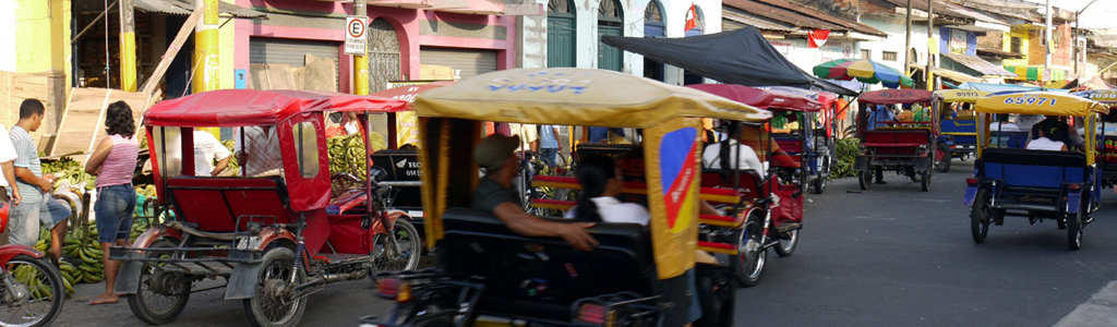 Yquitos Street Scene